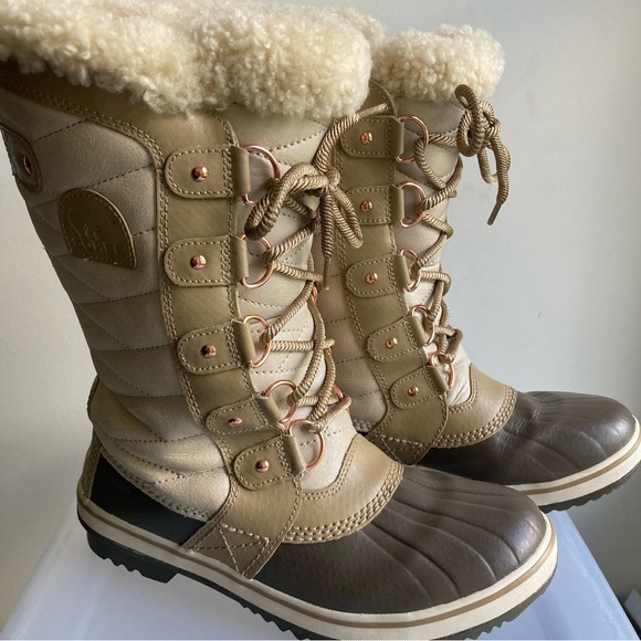 Sorel Toffino II Holiday Winter Snow Boot, Sz 7 - Picture 2 of 14